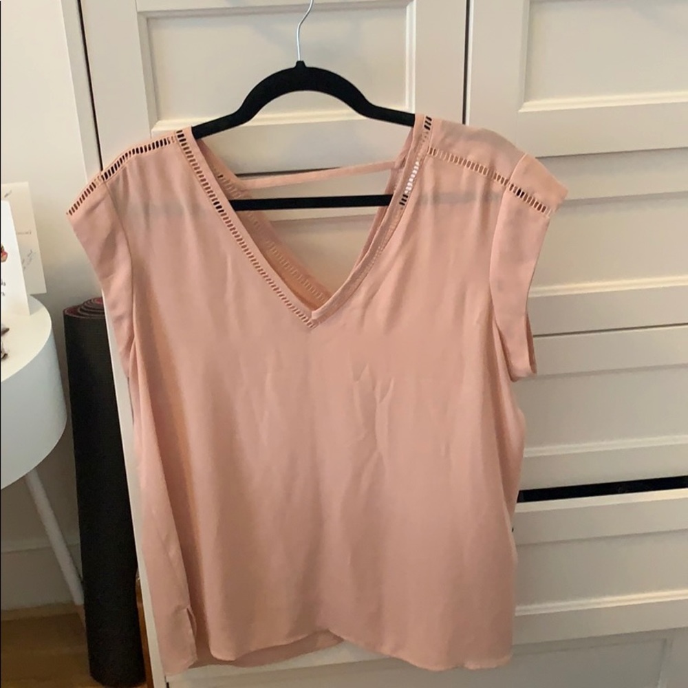 DR2 by Daniel Rainn peach shirt